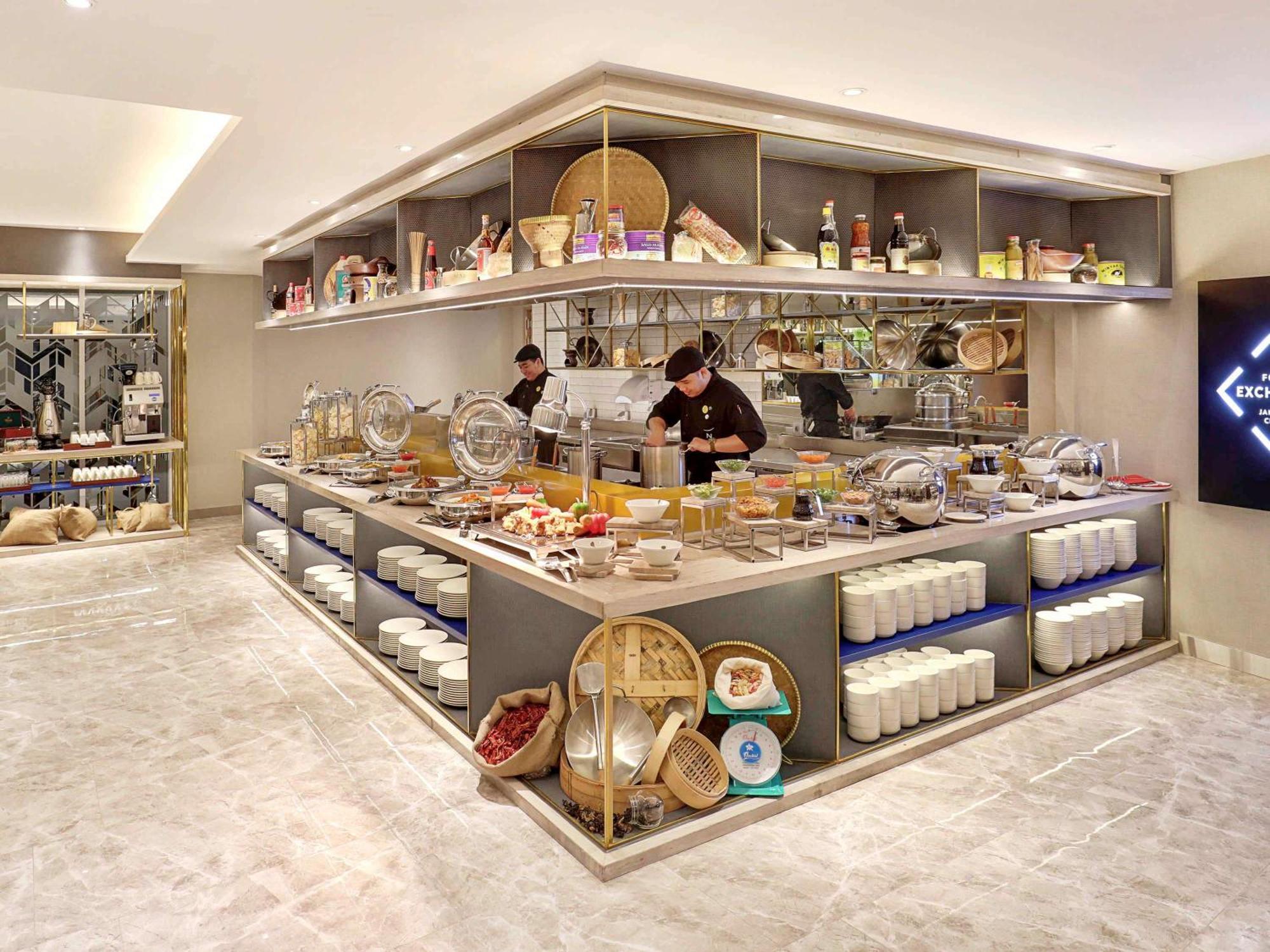 โนโวเทล จาการ์ต้า จิกินี Hotel จาการ์ตา ภายนอก รูปภาพ